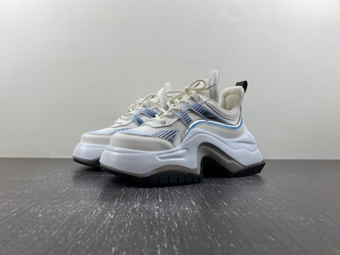 l1vv archlight sneaker