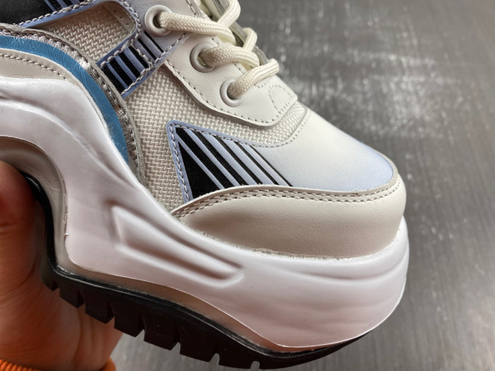 l1vv archlight sneaker