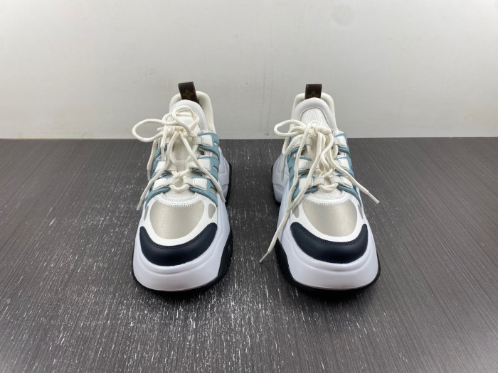 l1vv archlight sneaker