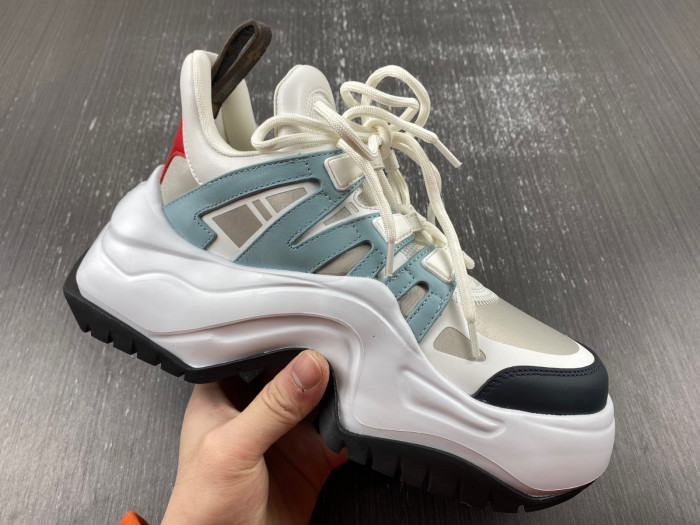 l1vv archlight sneaker