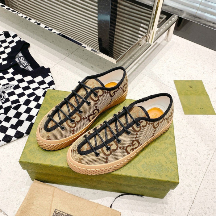gu low top sneaker