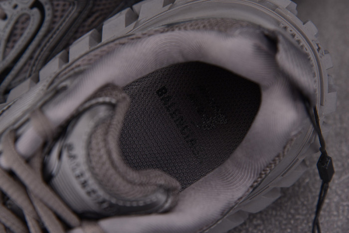 balen defender 685611 w2raa 2000