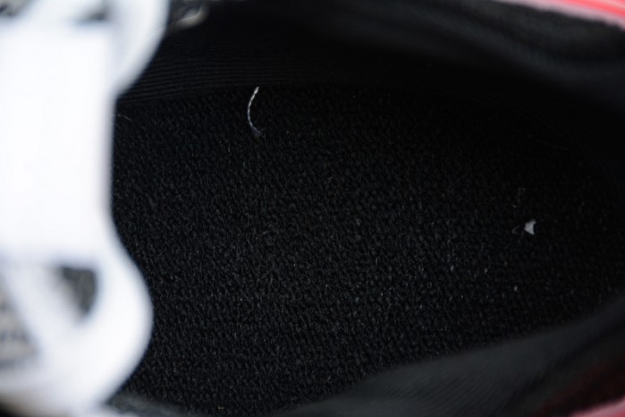 a*d*das ultra boost 2019 cloud white active red - b37703