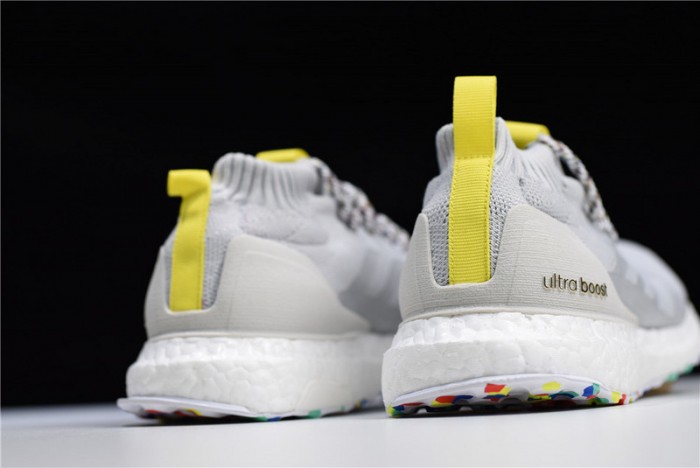 a*d*das ultra boost mid white multi-color - g26842