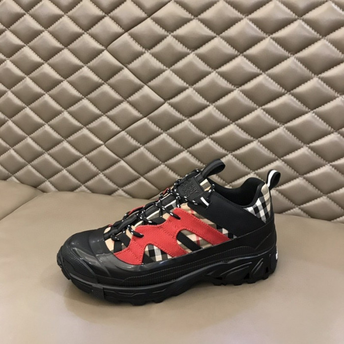 bur*berry sneakers