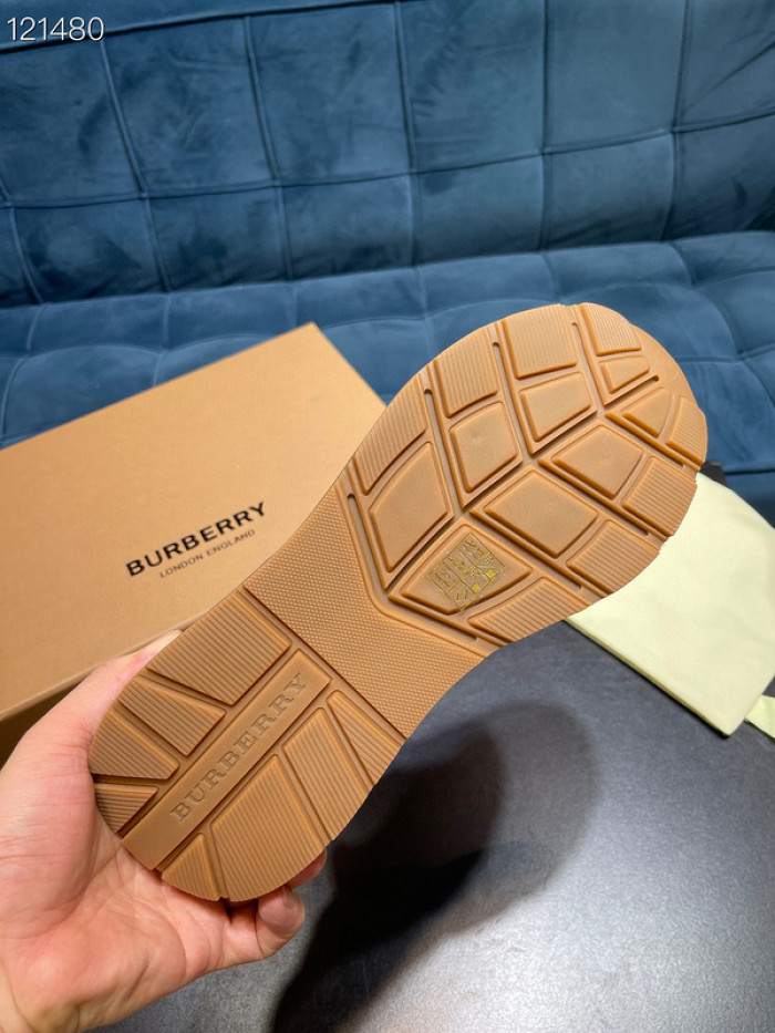 bur*berry sneakers