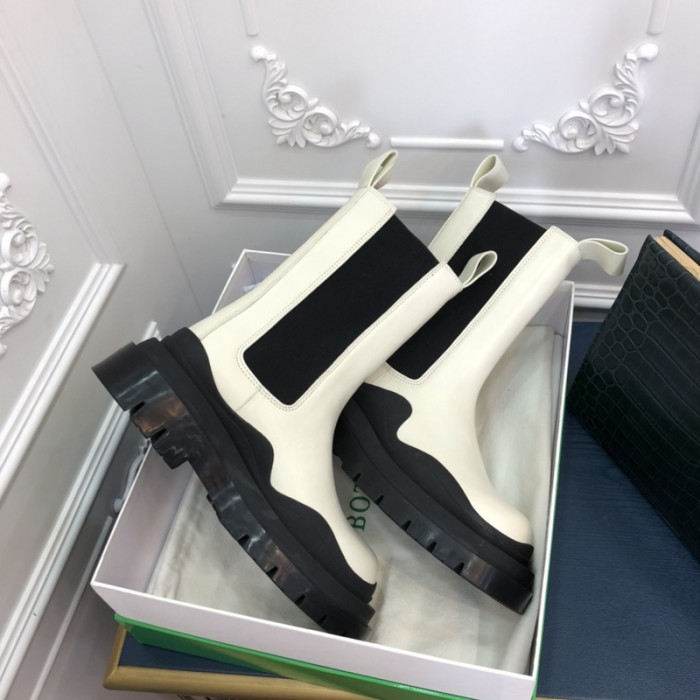 botteg*Ve*ne*ta tire