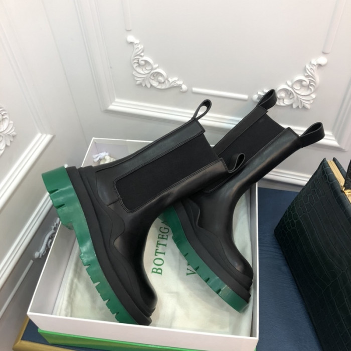 botteg*Ve*ne*ta tire