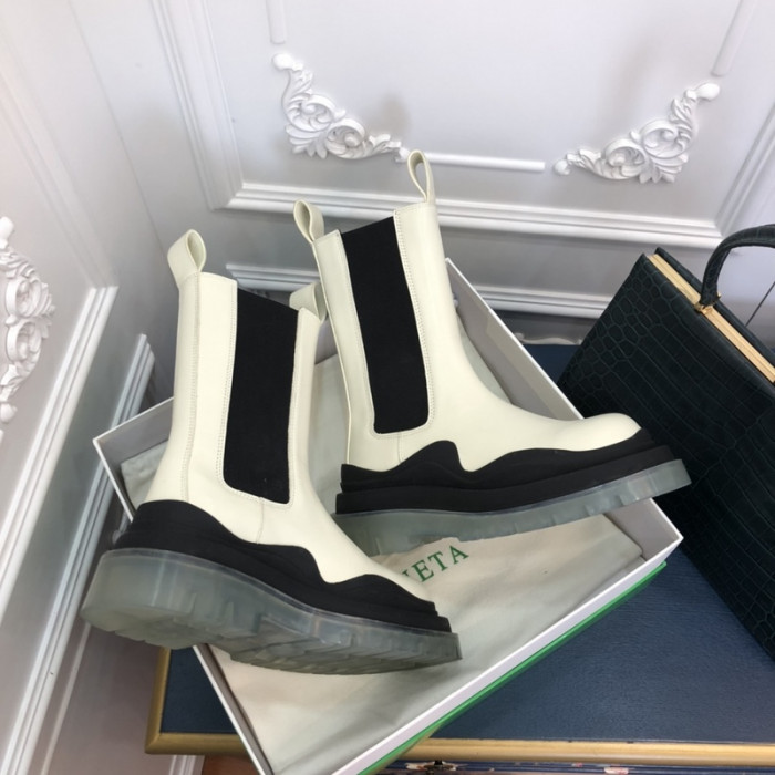 botteg*Ve*ne*ta tire