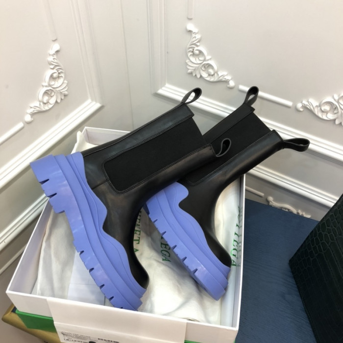 botteg*Ve*ne*ta tire