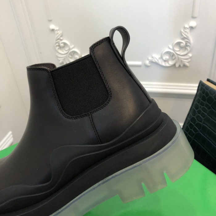 botteg*Ve*ne*ta tire