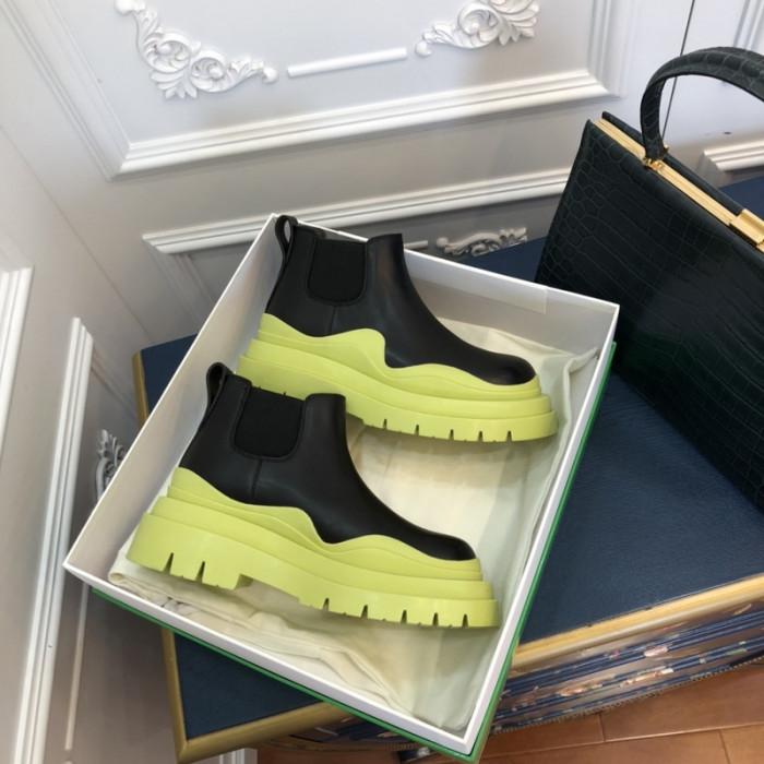 botteg*Ve*ne*ta tire