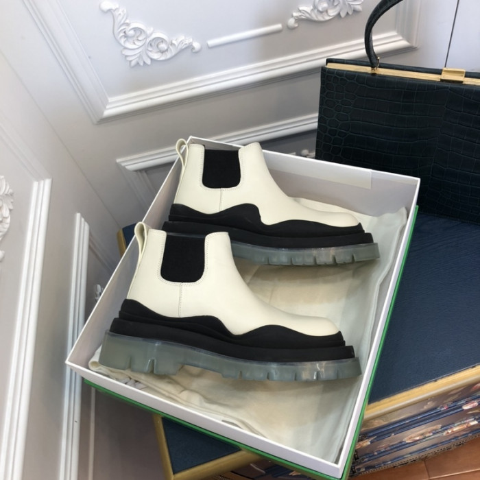 botteg*Ve*ne*ta tire