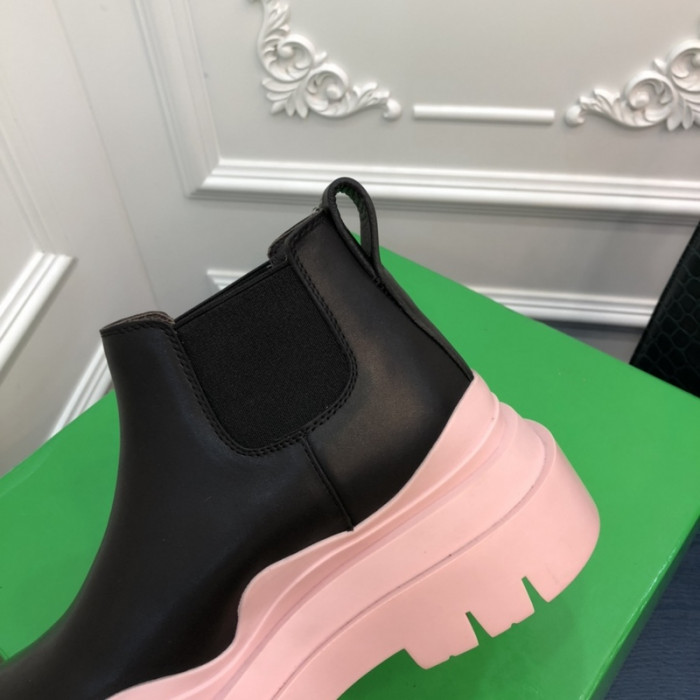 botteg*Ve*ne*ta tire