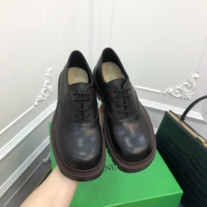 botteg*Ve*ne*ta tire