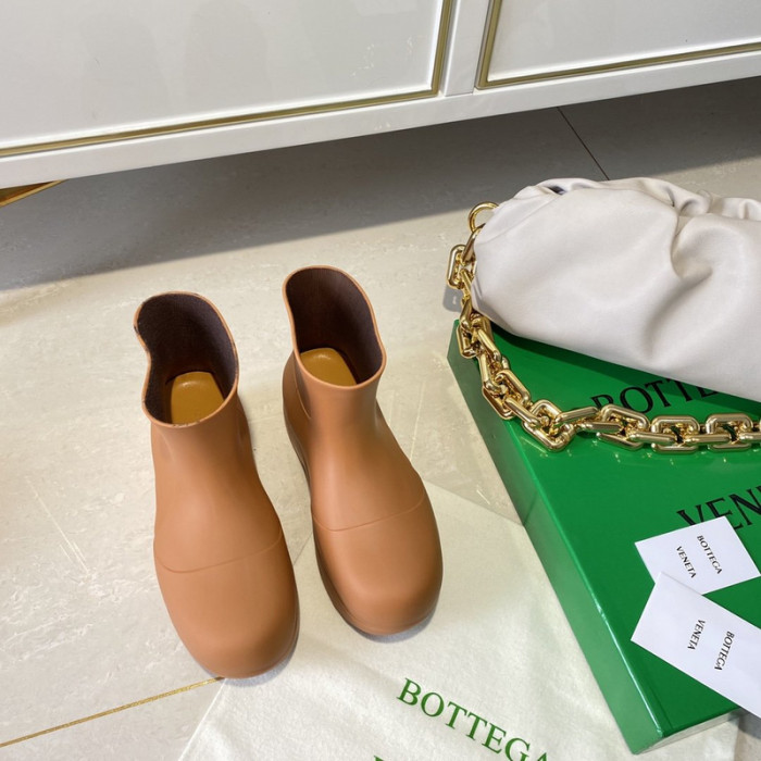 botteg*Ve*ne*ta puddle ankle boot