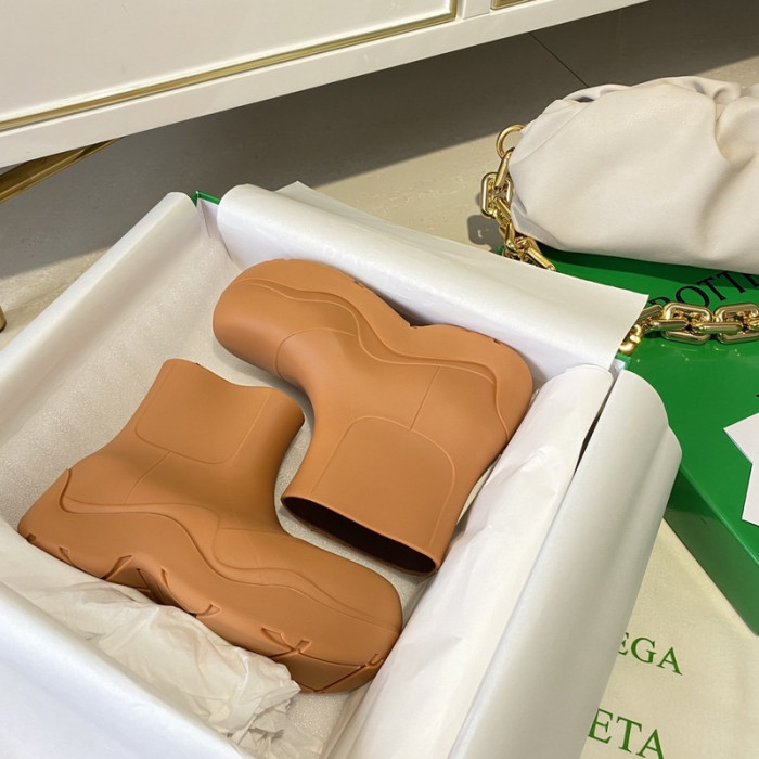 botteg*Ve*ne*ta puddle ankle boot