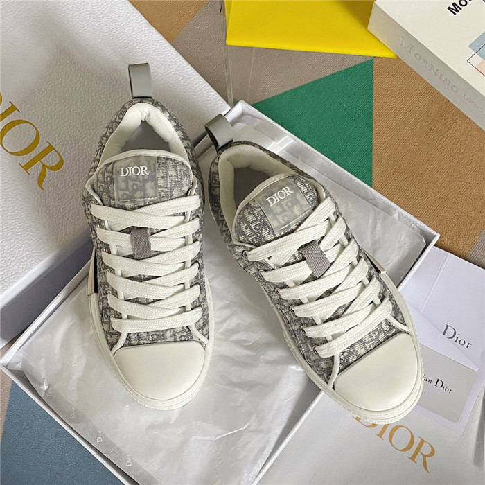 b23 oblique sneaker
