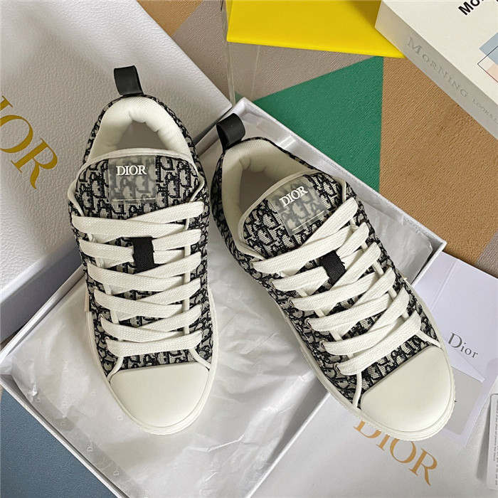 b23 oblique sneaker