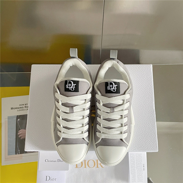 b23 oblique sneaker