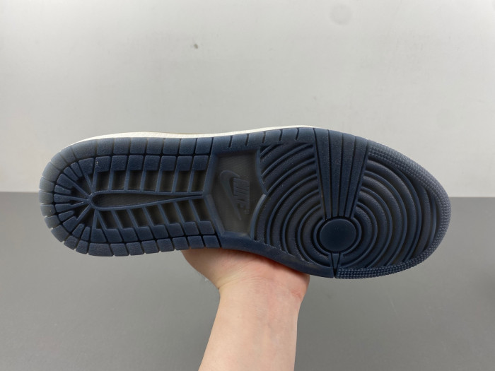 travis scott x air jordan 1 low top fj5735-100